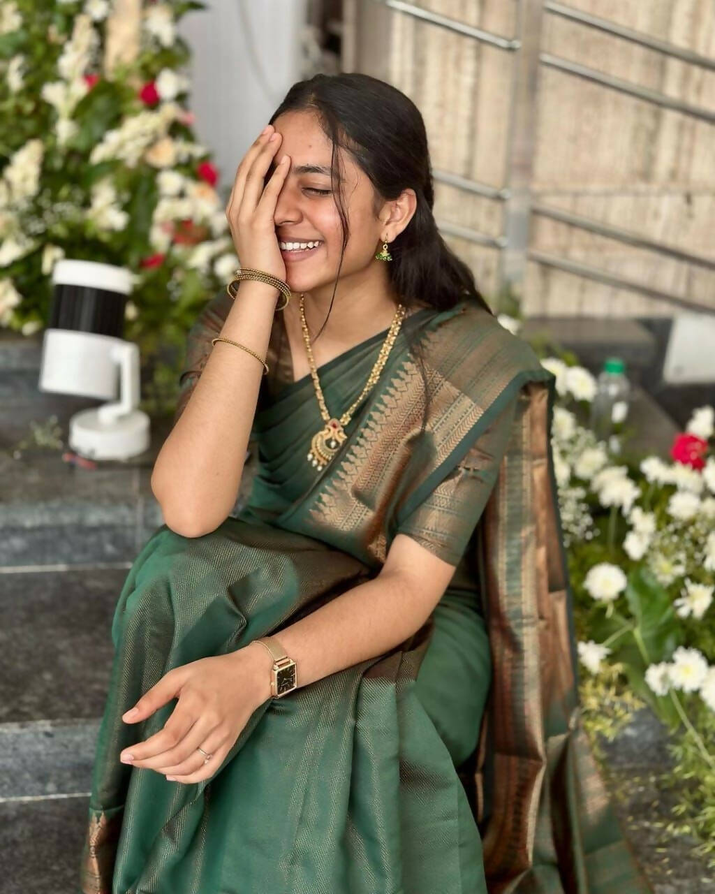 DEIANA'S Beautiful Designer Golden zari Soft Lichi Silk Saree - Green | Grocsy