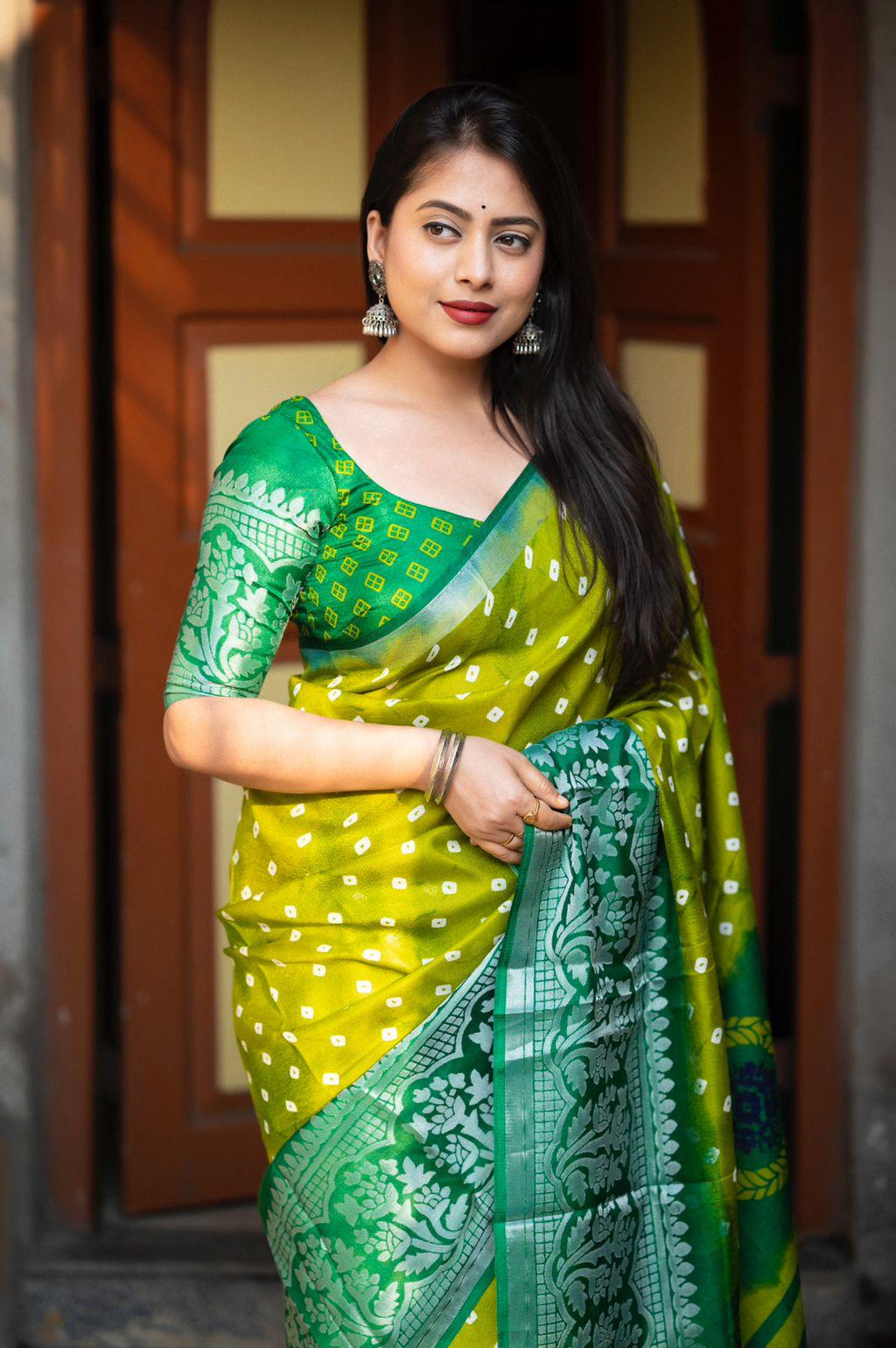 Green Jute Silk Printed Saree with Unstitched Blouse - Hiral Fashion | Grocsy