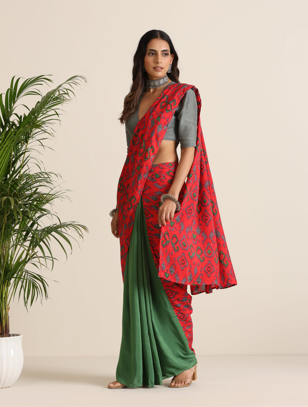 trueBrowns Red Muslin Ikat Saree | Grocsy