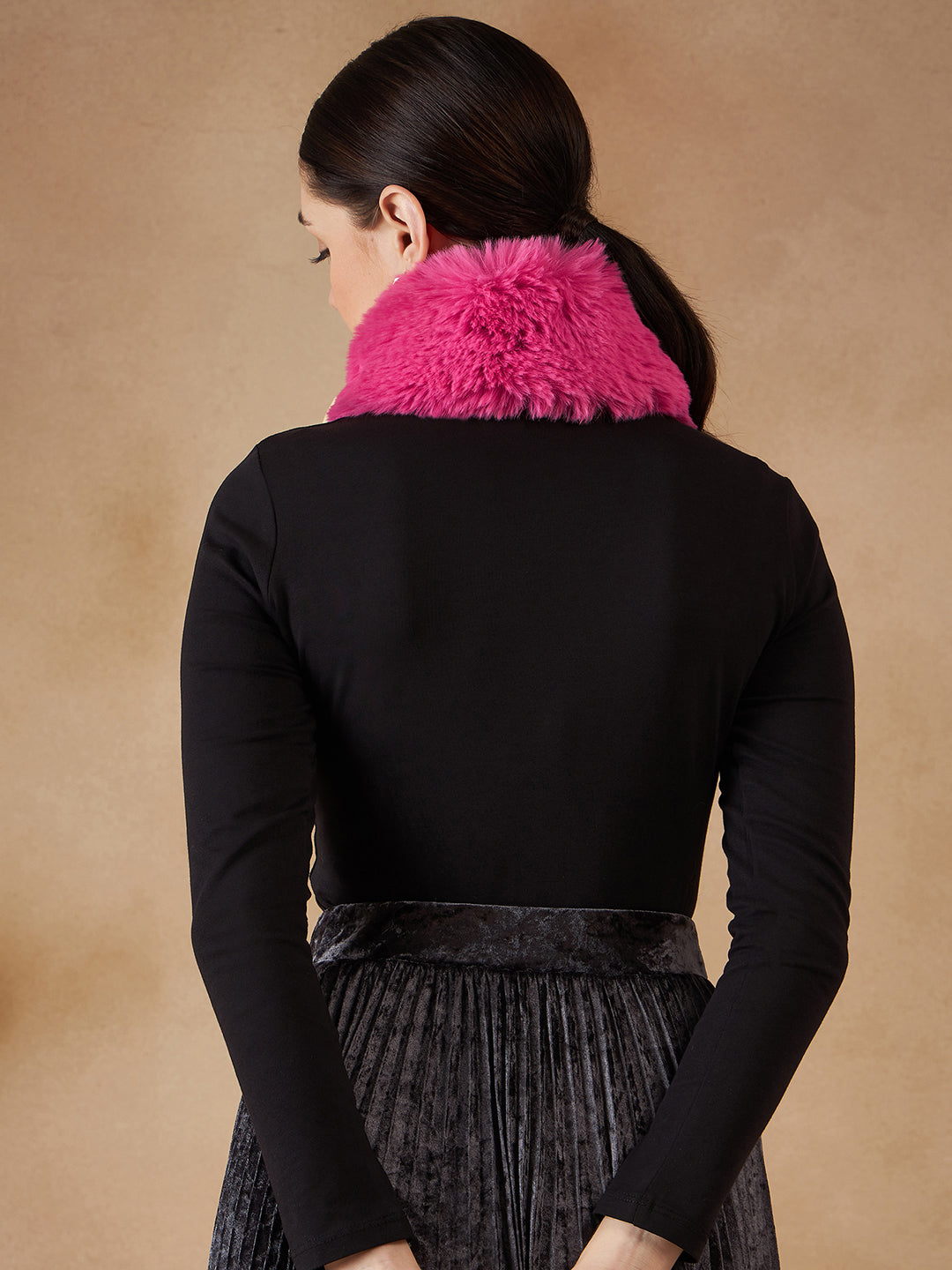 InWeave Women's Light Pink Fur Neckpiece | Grocsy