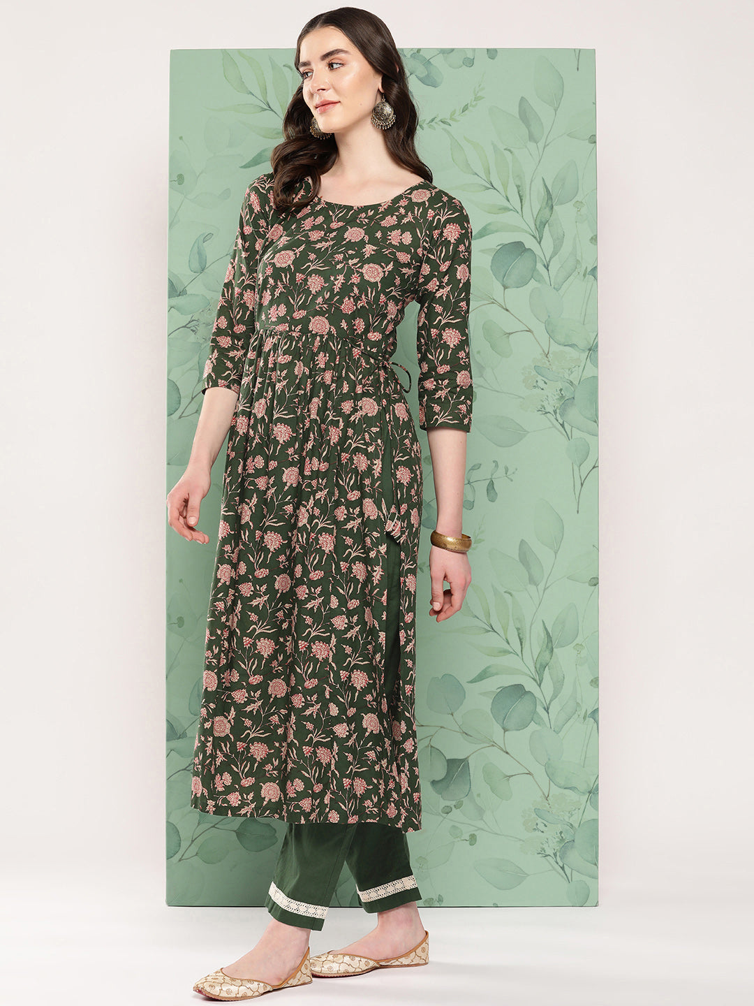 InWeave Women's Green Floral Motif Nyra Kurta Set With Dupatta | Grocsy