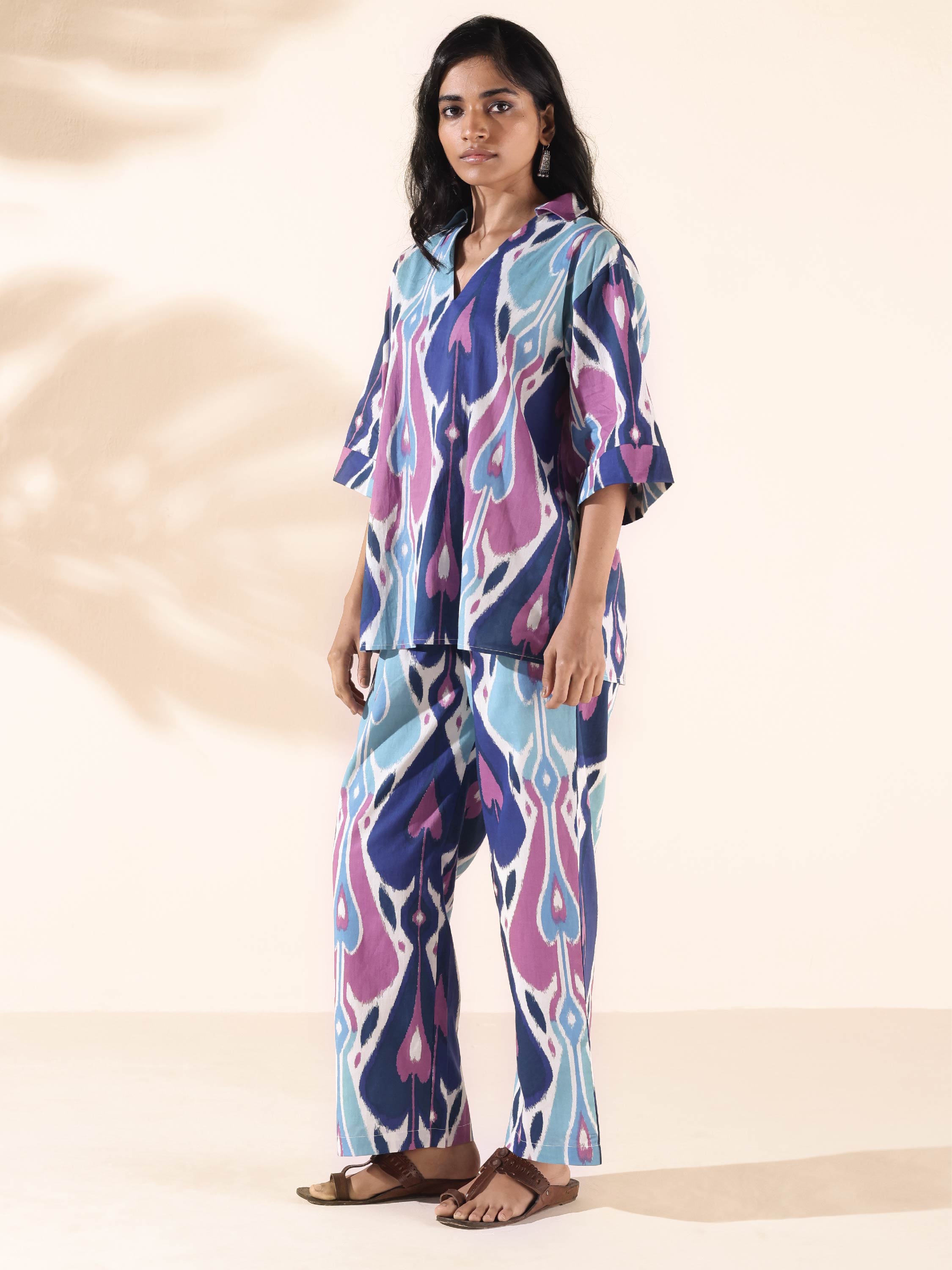 trueBrowns Blue Cotton Ikat V-neck Co-ord Set | Grocsy