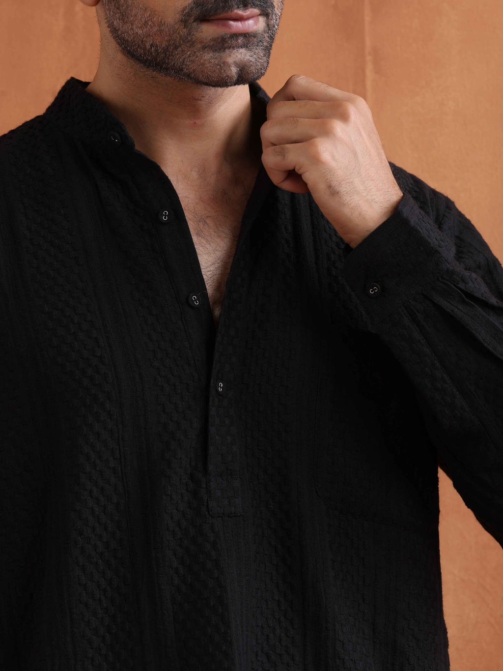 trueBrowns Men's Black Textured Cotton Dobby Short Kurta | Grocsy