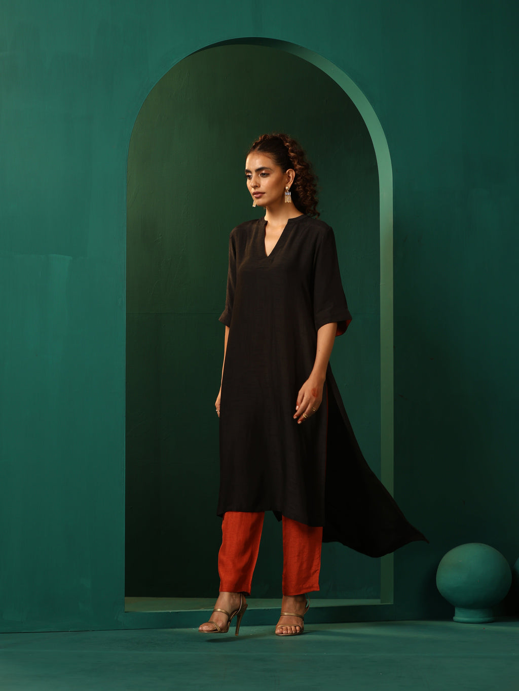 trueBrowns Black Silk High Low Kurta Pant Set | Grocsy