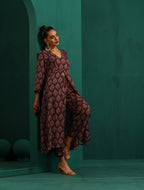 trueBrowns Deep Purple Paan Muslin Silk Printed Front Slit Kurta Pant Set | Grocsy