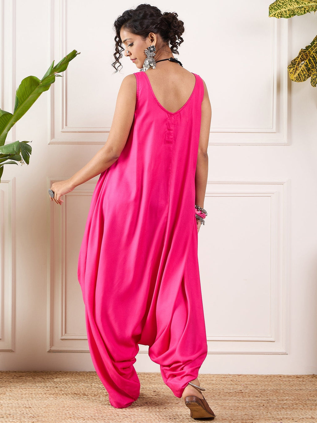 InWeave Pink Round Sleeveless Jumpsuit | Grocsy