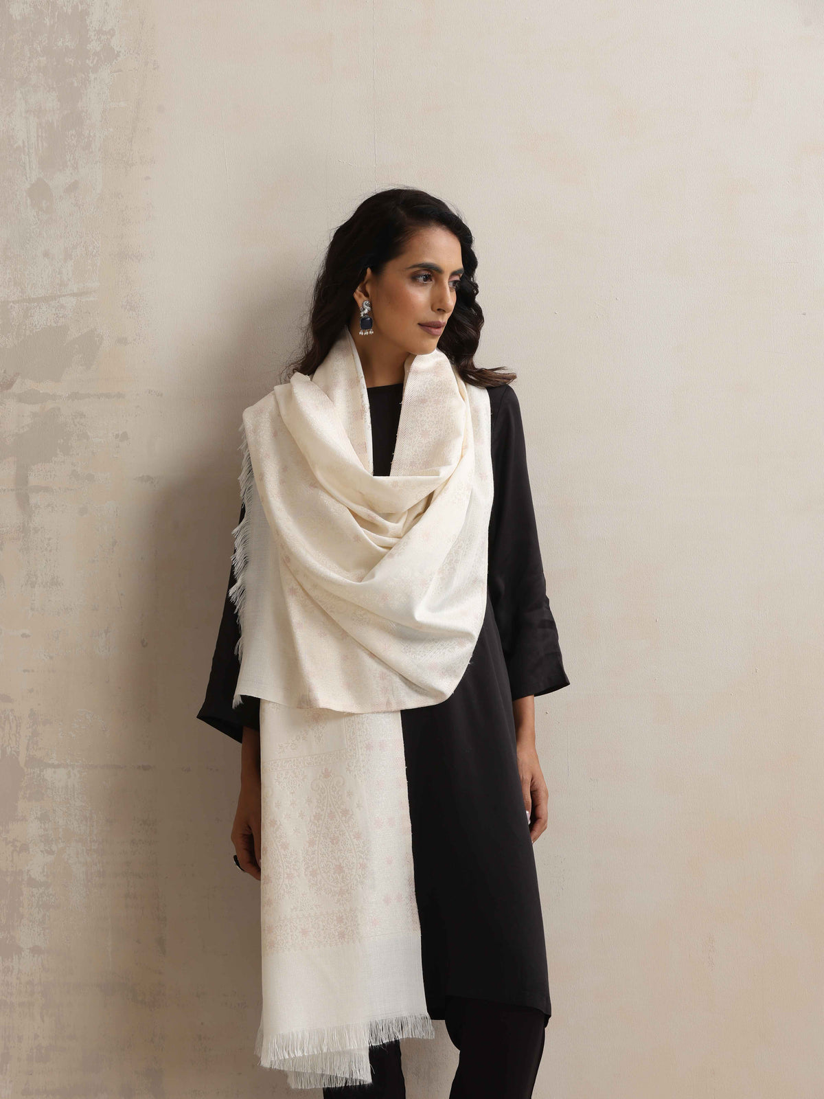 trueBrowns Ivory Gold Woollen Stole | Grocsy
