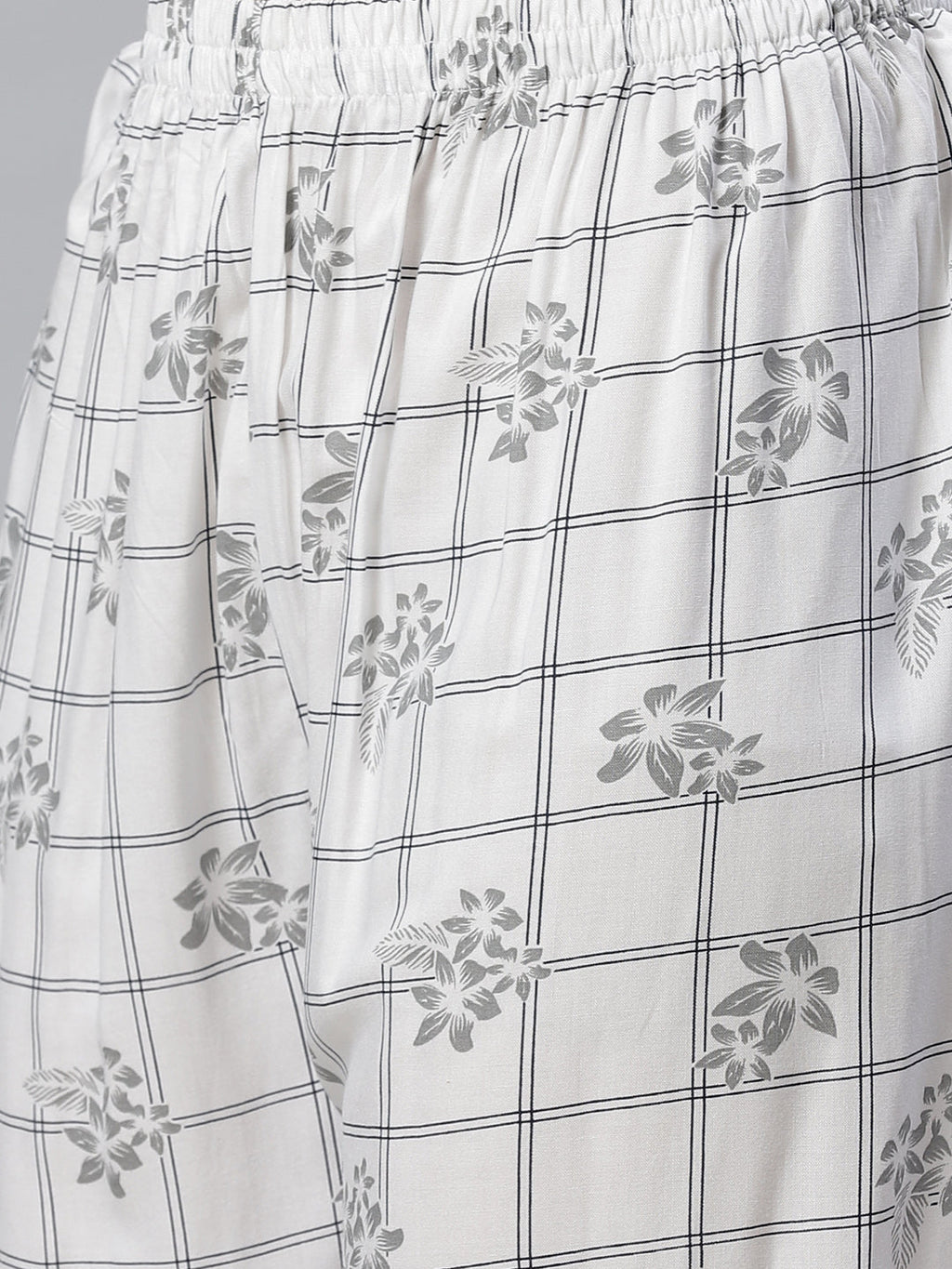 Jompers Women White & Black Floral Printed Kurta with Palazzos | Grocsy