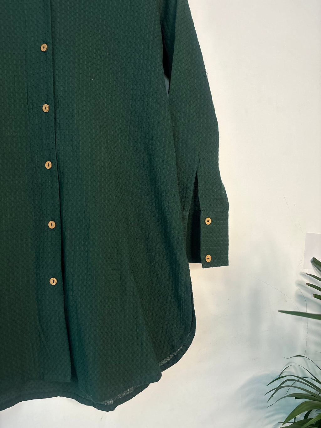 trueBrowns Dark Green Dobby Top | Grocsy