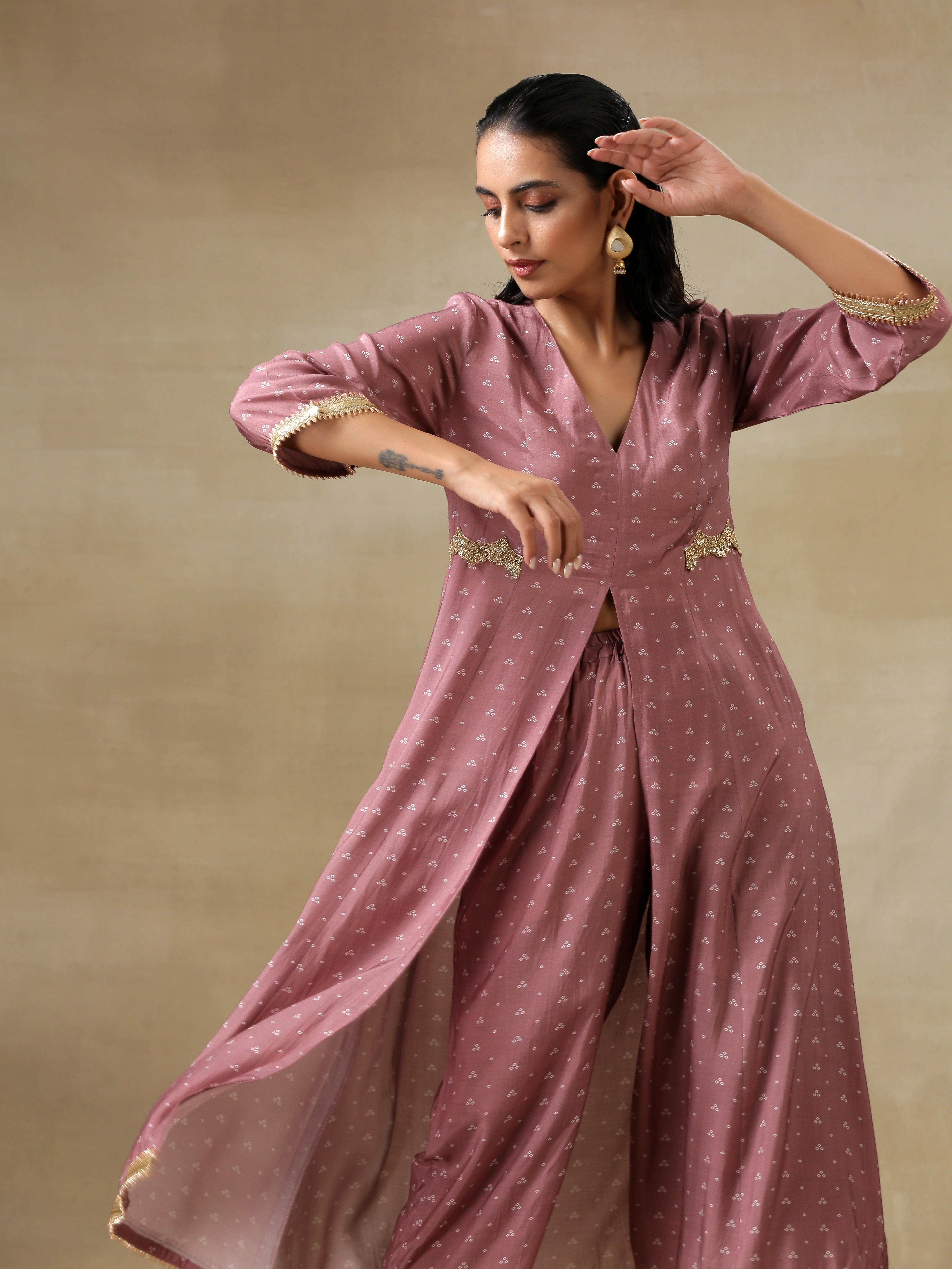 trueBrowns Dark Mauve Bandhani Printed Silk Front Slit Kurta Pant Set | Grocsy