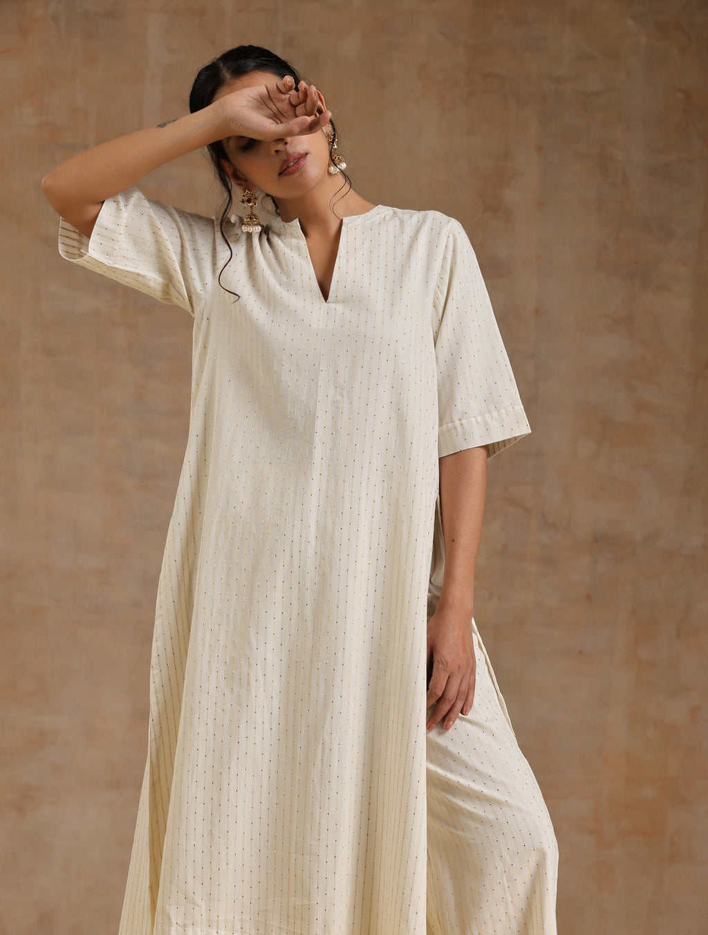 trueBrowns Ivory Gold Cotton Relaxed High-Low Kurta Set | Grocsy