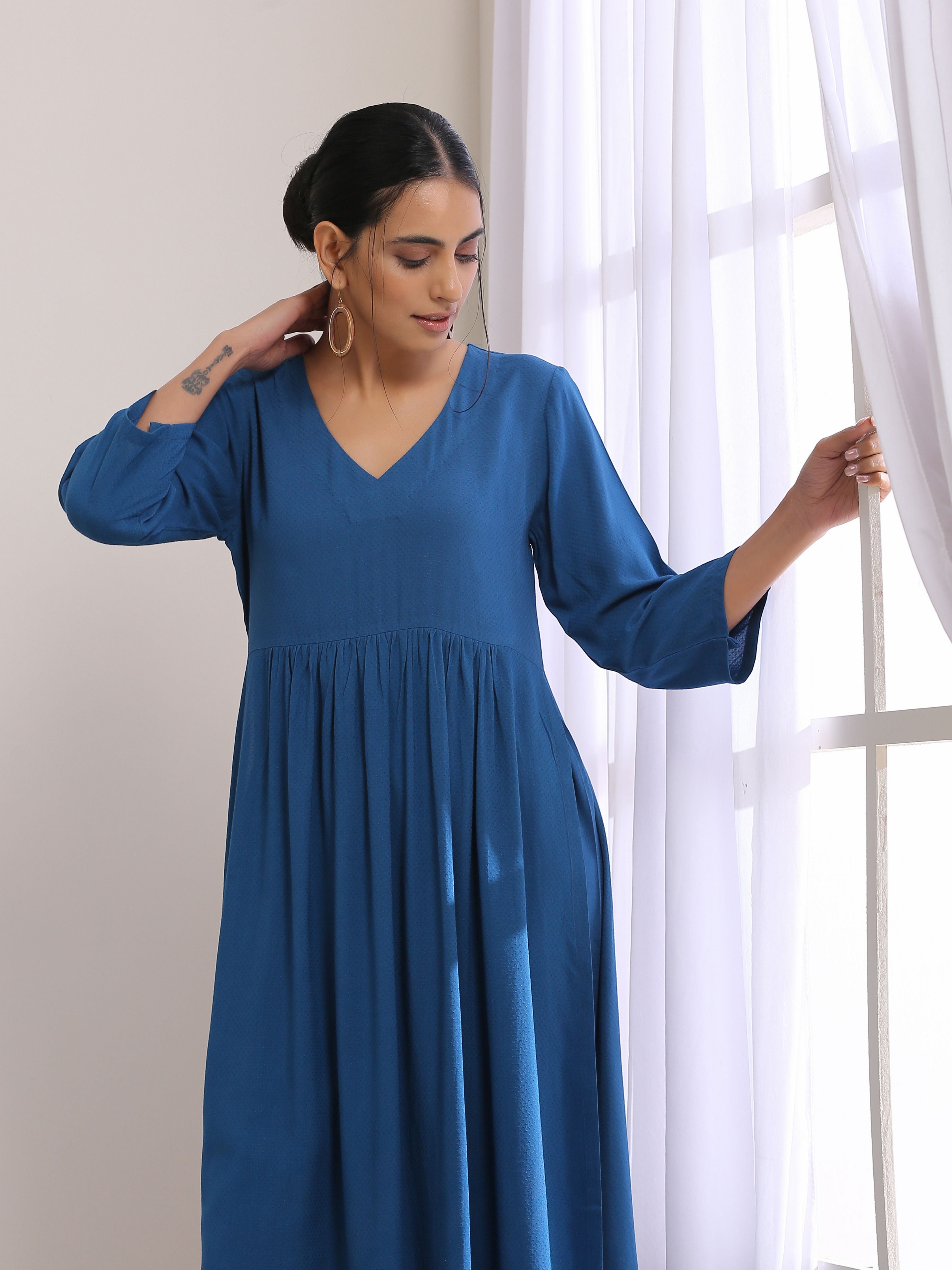 trueBrowns Classic Blue Dobby High Slit Gathered Kurta Set | Grocsy