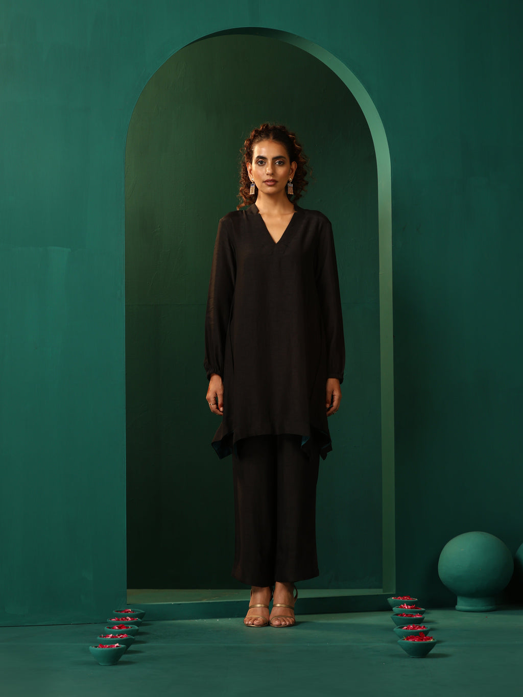 trueBrowns Black Silk Collar Co-ord Set | Grocsy