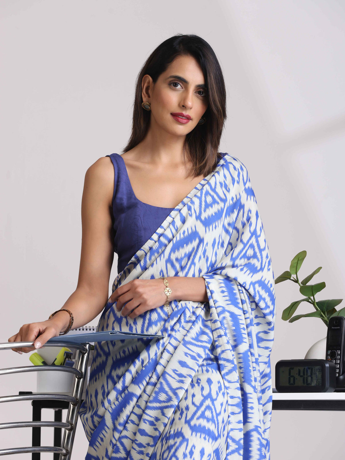trueBrowns Blue Muslin Ikat Saree | Grocsy