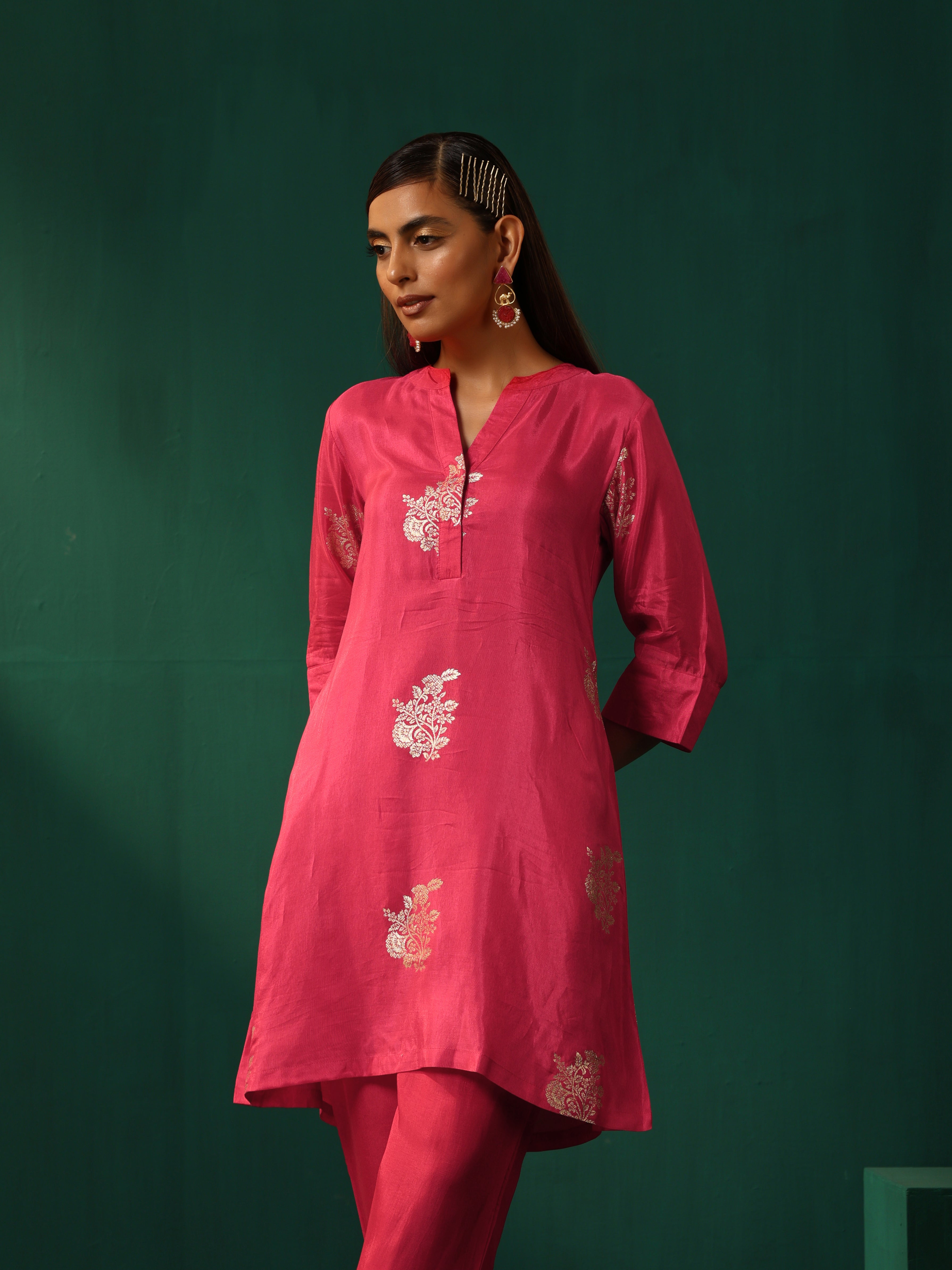 trueBrowns Pink Floral Viscose Silk Round Neck Co-ord Set | Grocsy