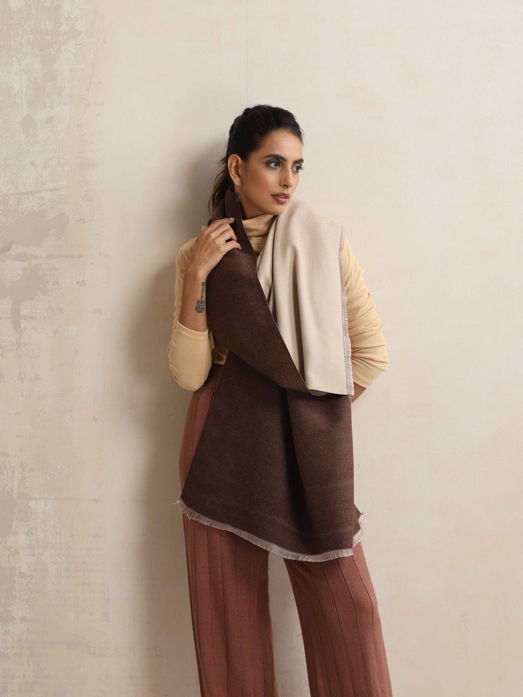 trueBrowns Dark Brown Reversible Woollen Stole | Grocsy