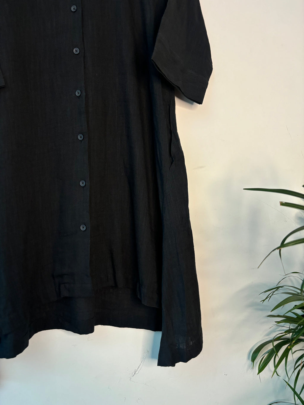 trueBrowns Black Slub Short Shirt Top | Grocsy