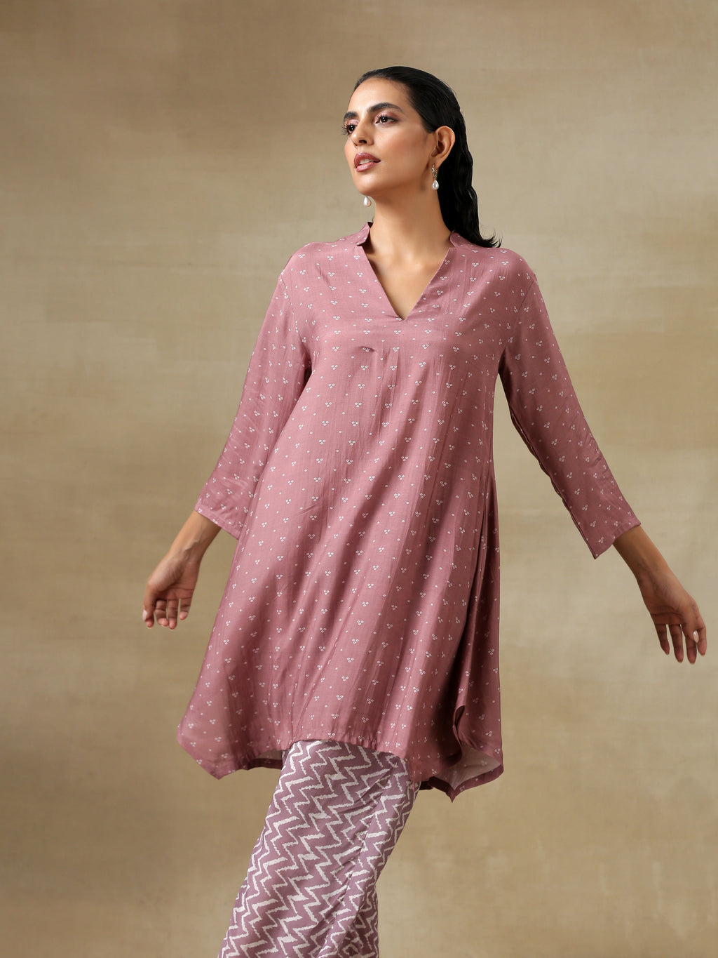 trueBrowns Dark Mauve Bandhani Printed Silk Collared Co-Ord Set | Grocsy