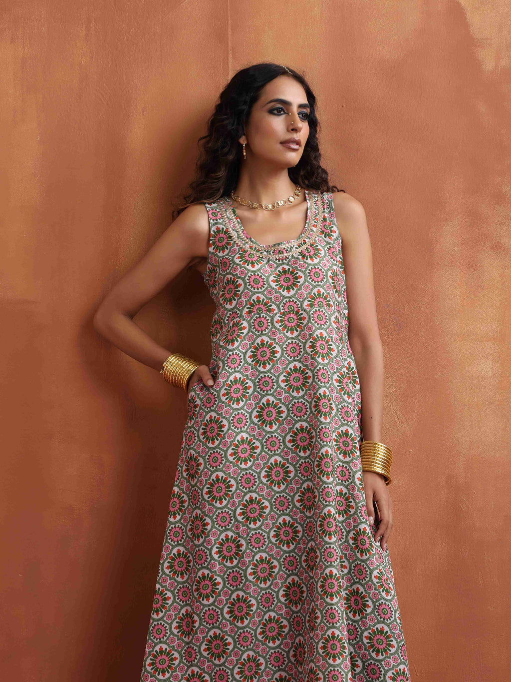 trueBrowns Off White Print Flared Anarkali Kurta Set | Grocsy