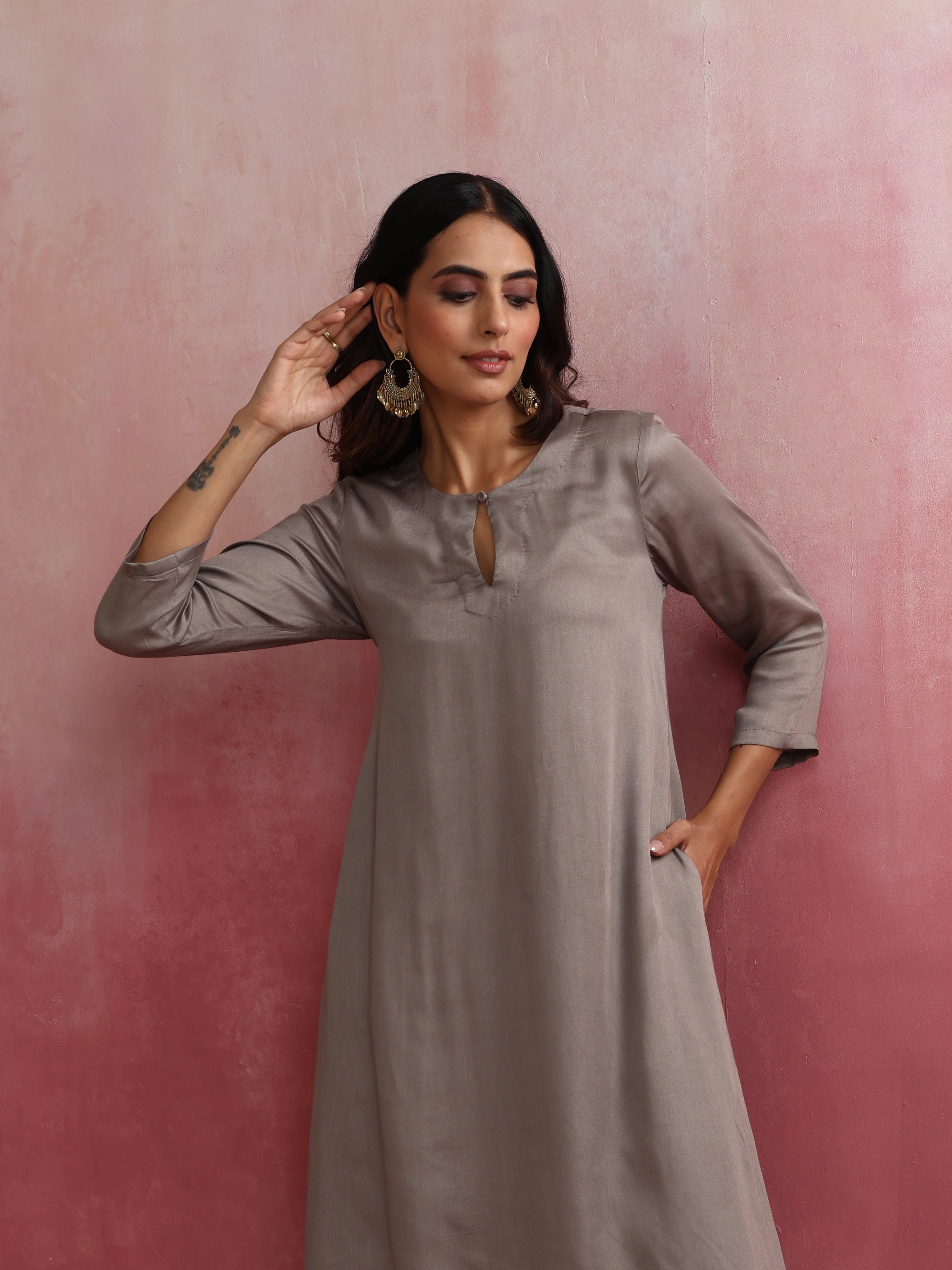 trueBrowns Grey High low Kurta Set | Grocsy