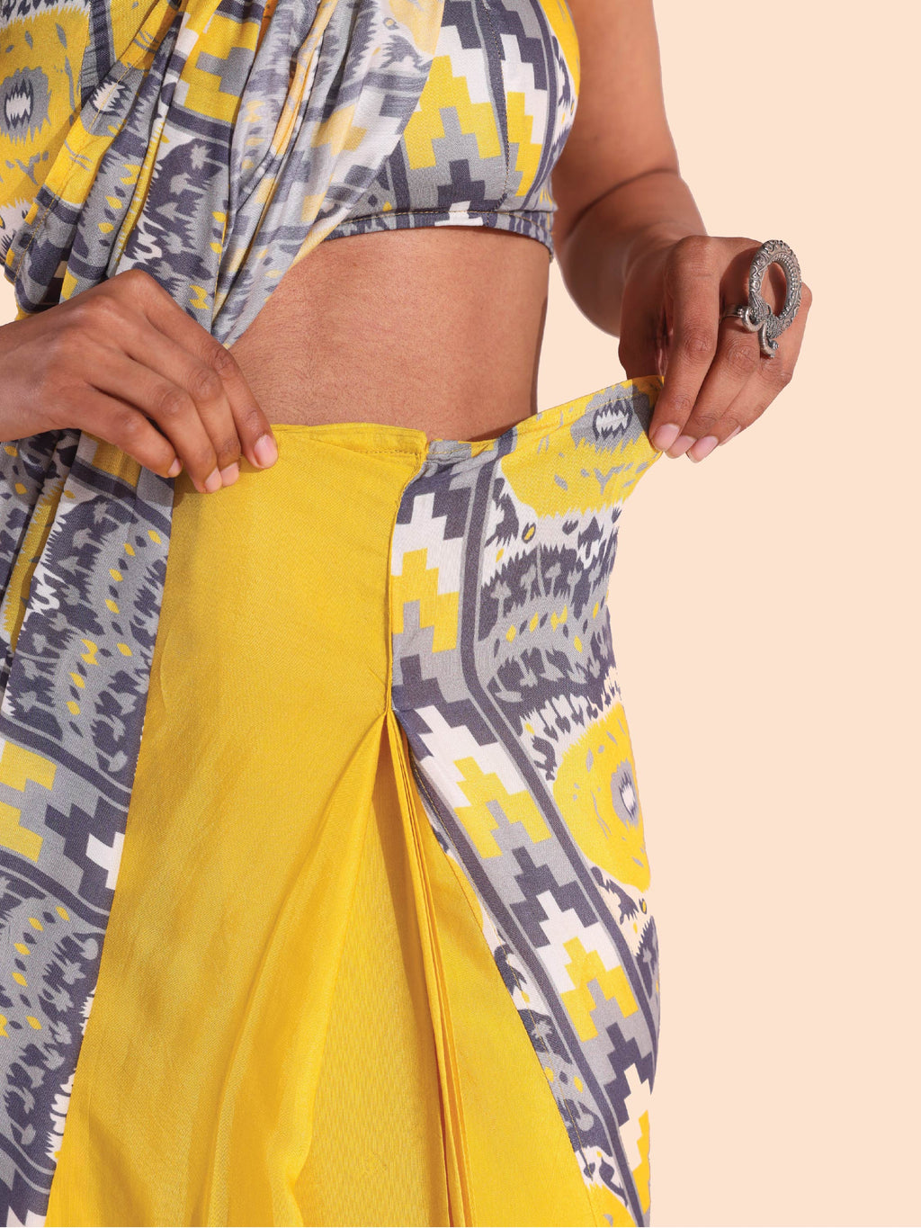 trueBrowns Yellow Muslin Ikat Saree | Grocsy