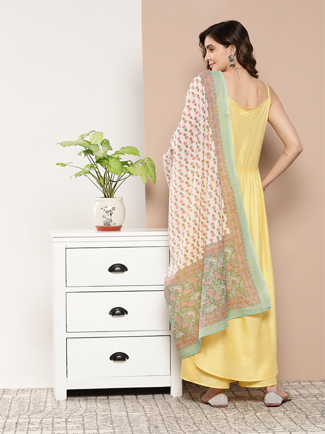 InWeave Women's Light Yellow Ray Strappy Set With Aqua Printed Border Dupatta | Grocsy