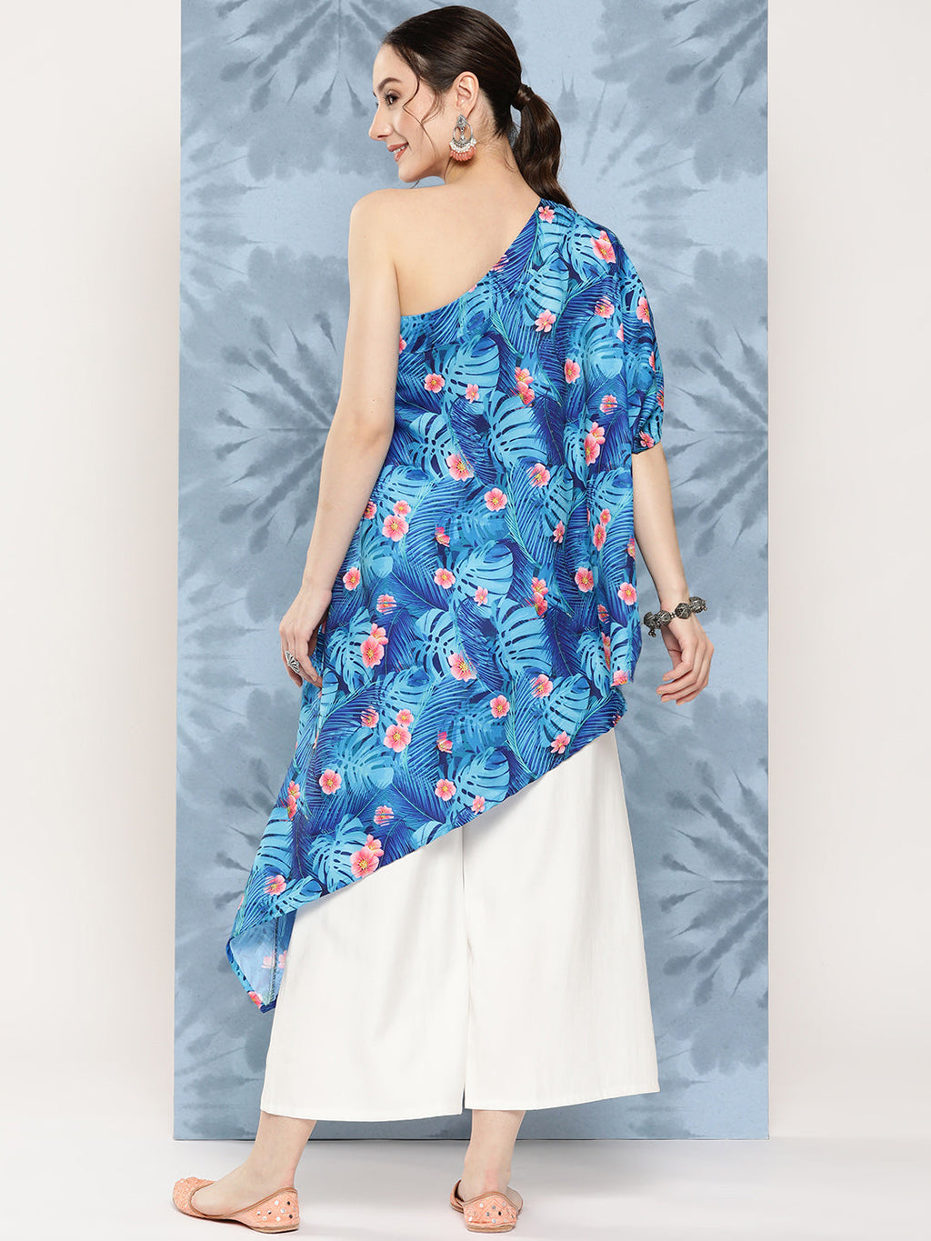 InWeave Women's Blue Pink Japanese Art Oneshoulder Top | Grocsy