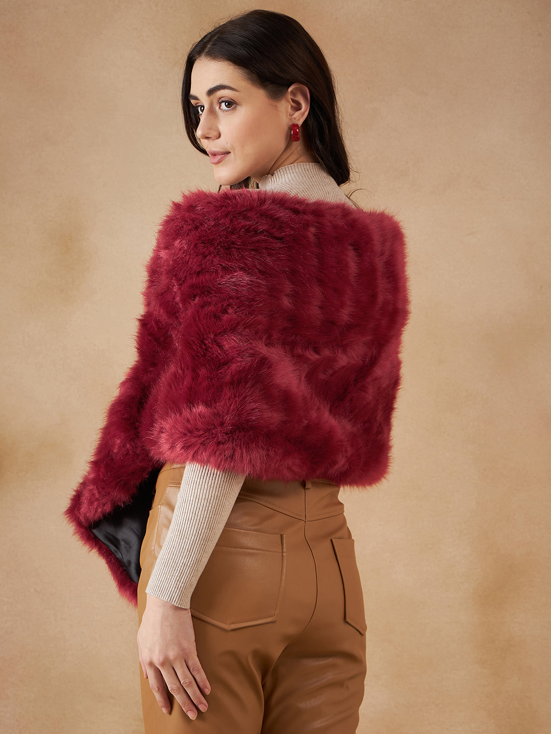 InWeave Women's Bright Rust Fur Cape | Grocsy