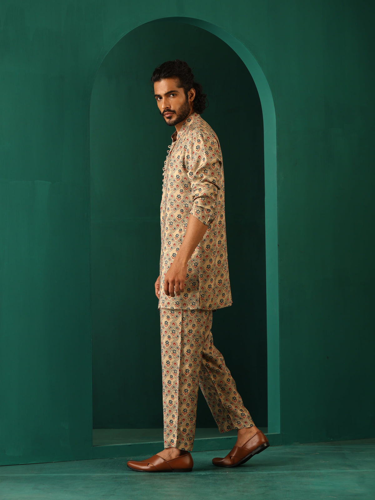 trueBrowns Men's Beige Geometric Muslin Silk Printed Co-ord Set | Grocsy