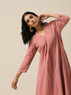 trueBrowns Light Mauve Slub Texture Neck Pleat Kurta Pant Set | Grocsy