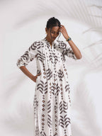 trueBrowns White Cotton Stripe Print Pleated Kurta Set | Grocsy