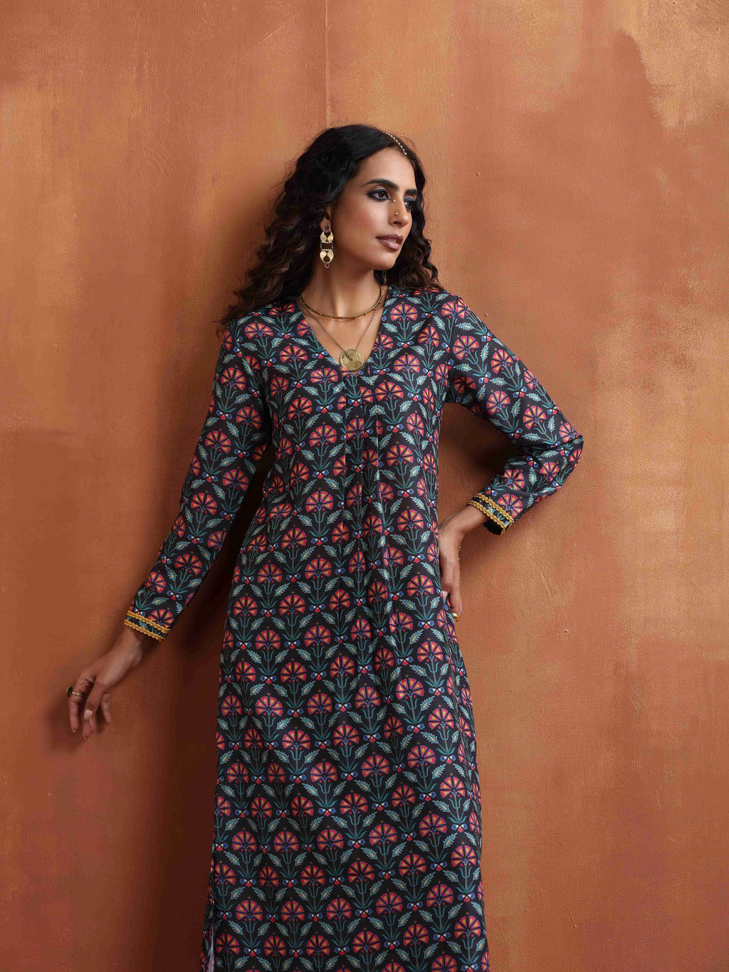 trueBrowns Black Floral Print A-line Kurta Set | Grocsy