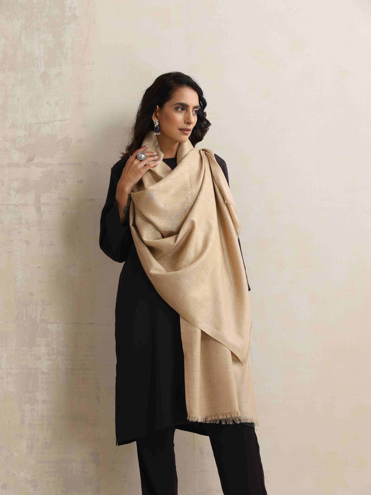 trueBrowns Beige Floral Jaal Woollen Stole | Grocsy