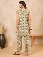 InWeave Mehandi Green White Moroccan Print Round Neck Kurta Set | Grocsy