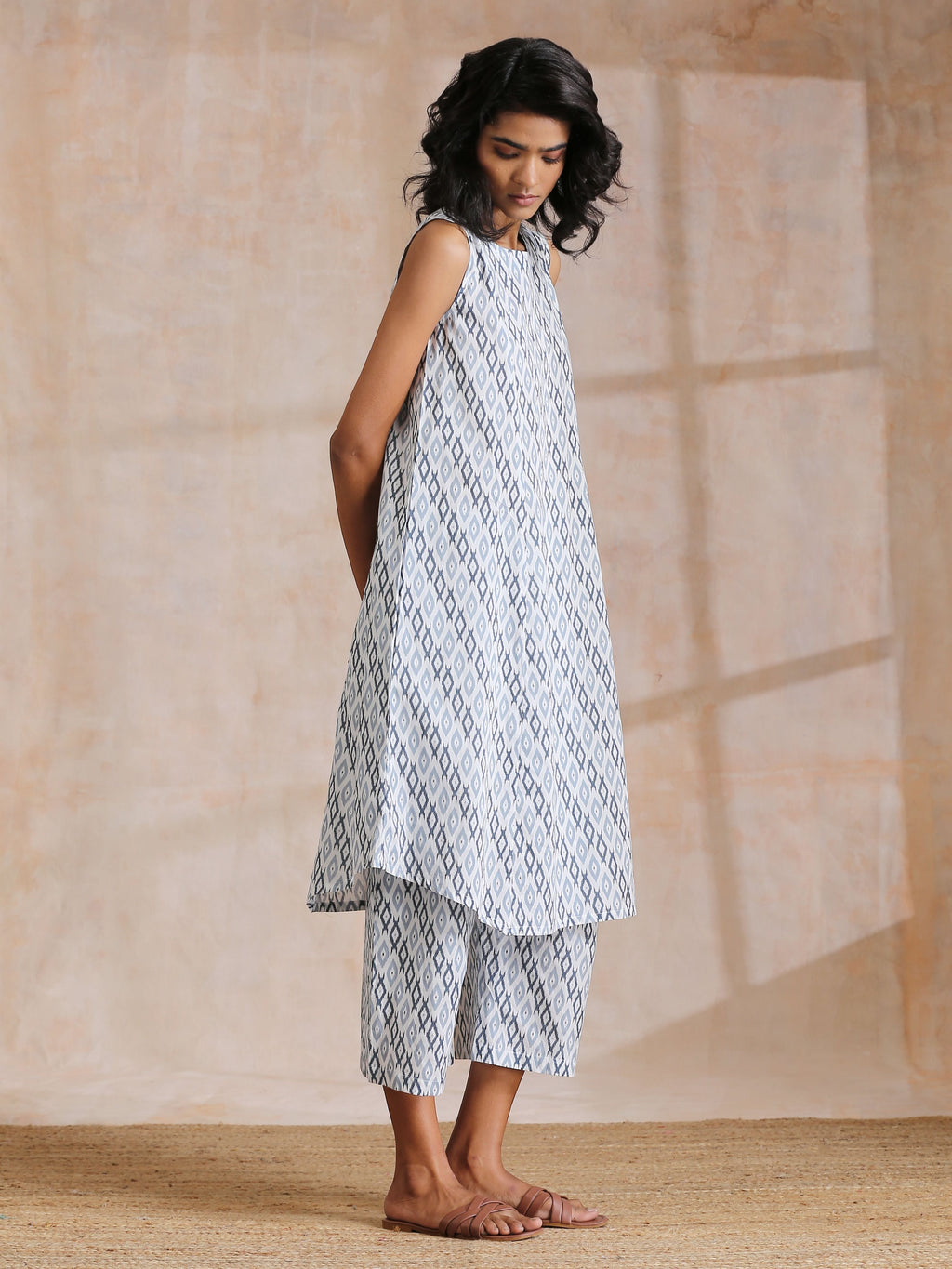 trueBrowns Multi Grey On Grey Ikat Print Cotton High-Low Co-Ord Set | Grocsy