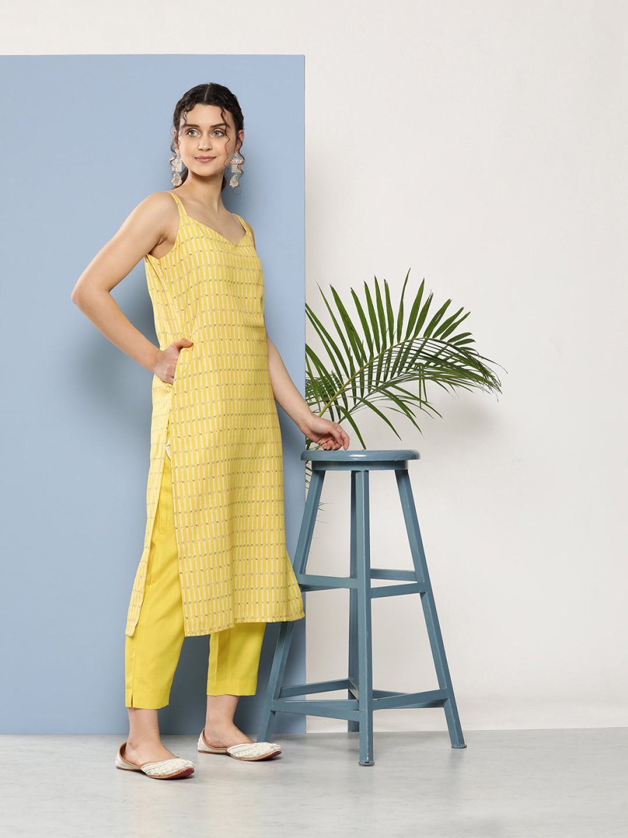 Ahalyaa Women Yellow Floral Printed Kurta with Trousers & Jacket | Grocsy