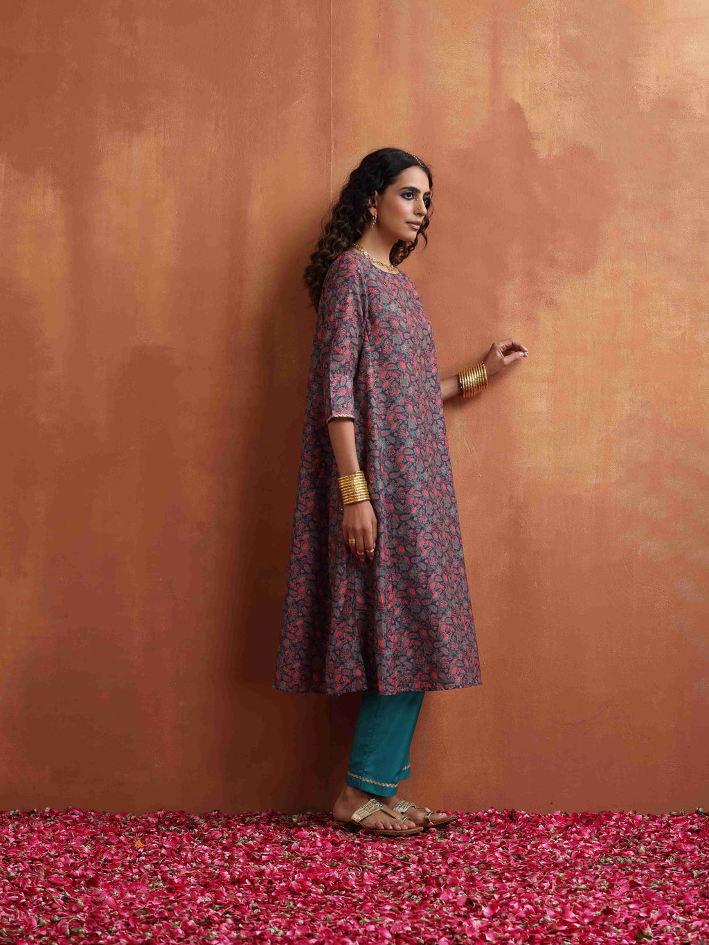 trueBrowns Purple Print A-line Kurta Set | Grocsy