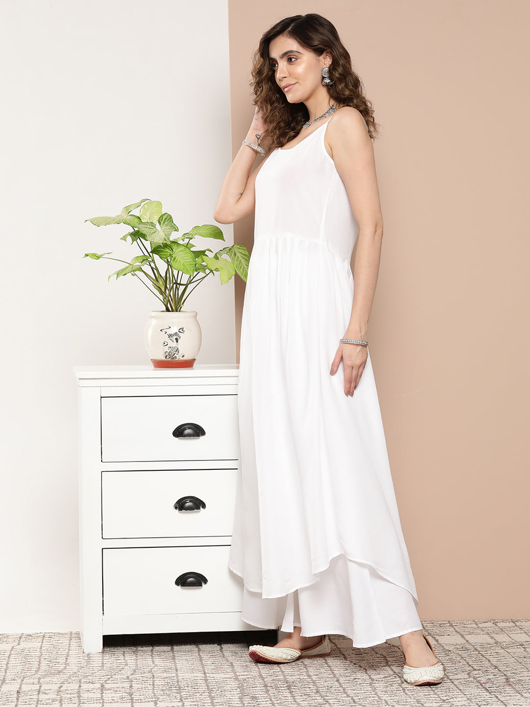 InWeave Women's Cream Strappy With Blue White Chintz Organza Cape | Grocsy