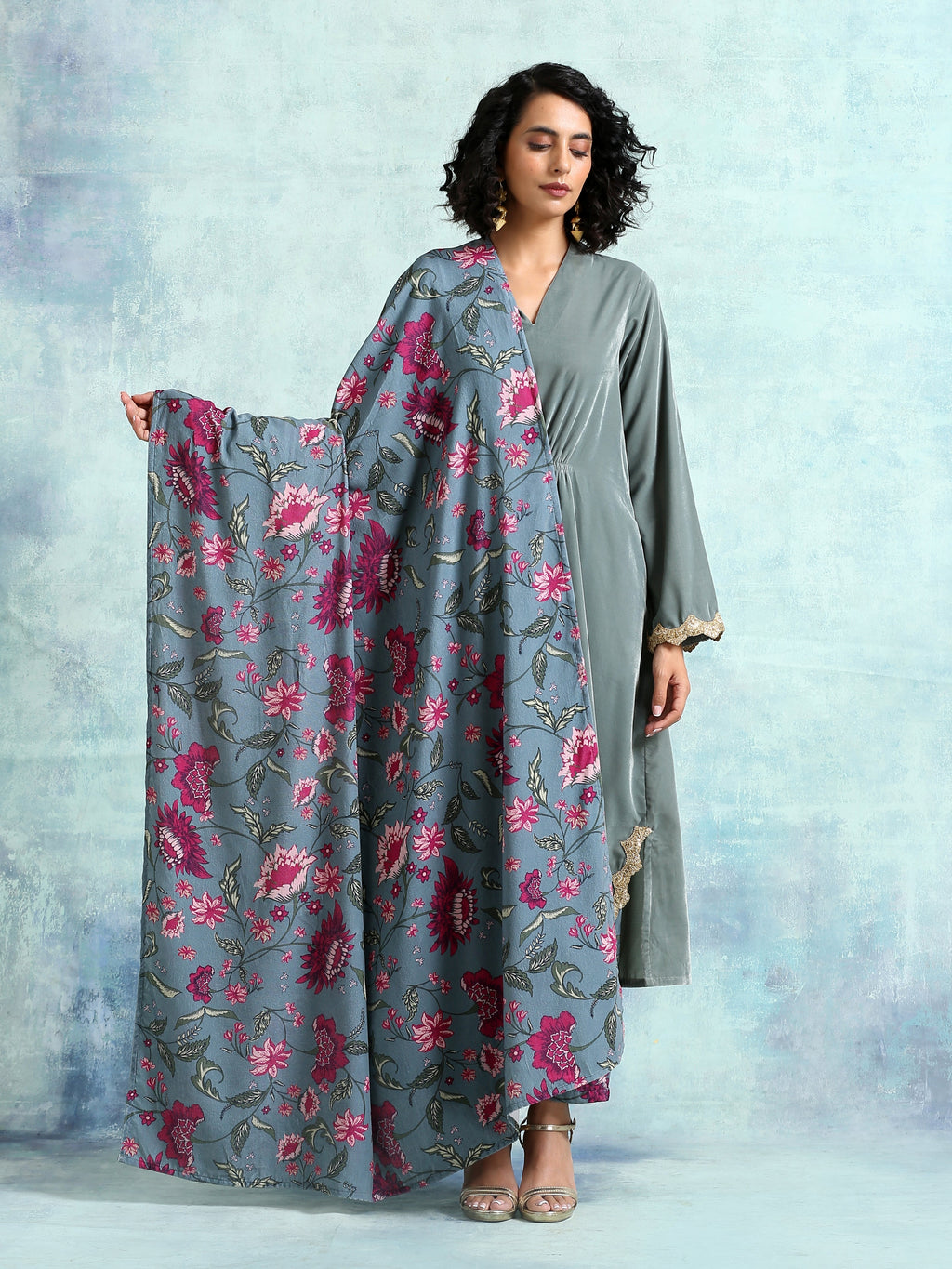 trueBrowns Grey Printed Velvet Shawl | Grocsy