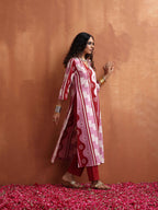 trueBrowns Pink Abstract Print High Slit Kurta Set | Grocsy