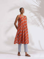 trueBrowns Orange Cotton Print Sleeveless Kurta Set | Grocsy