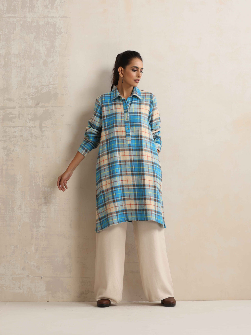 trueBrowns Beige Check Winter Top | Grocsy