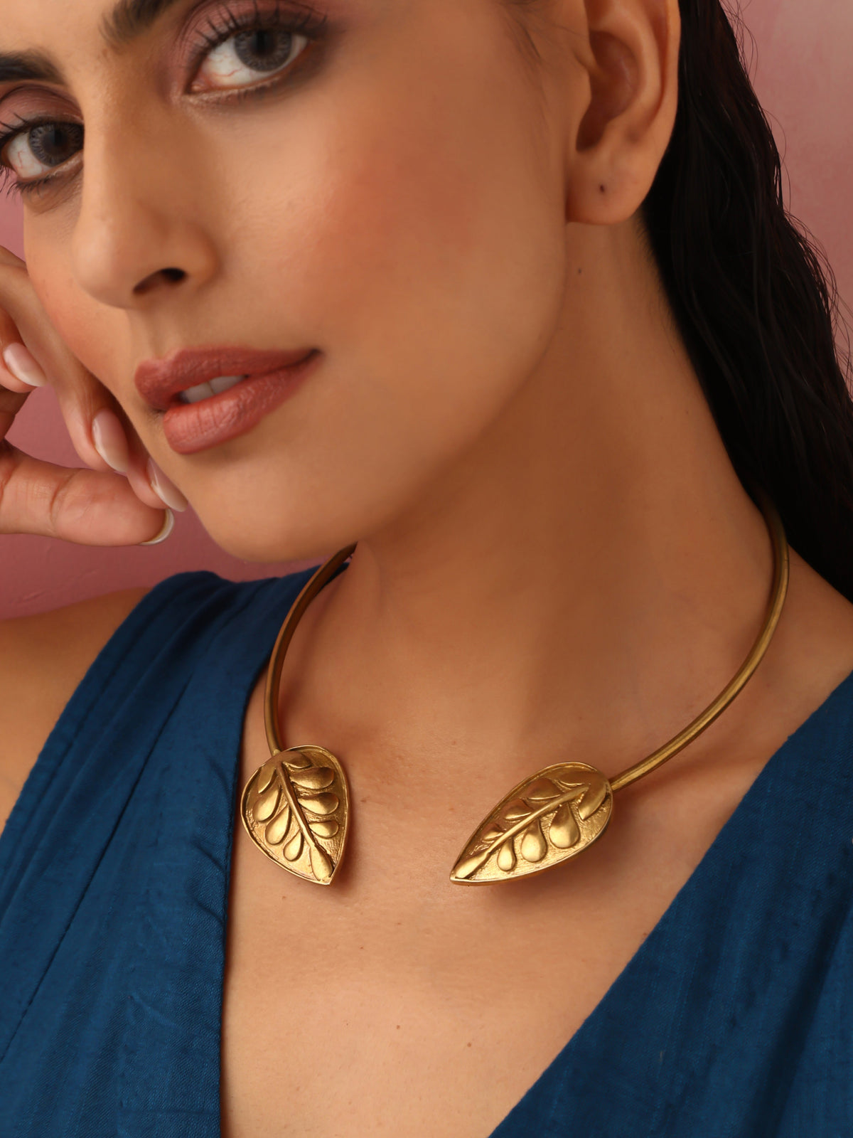 trueBrowns Brass Leaf Contemporary choker | Grocsy
