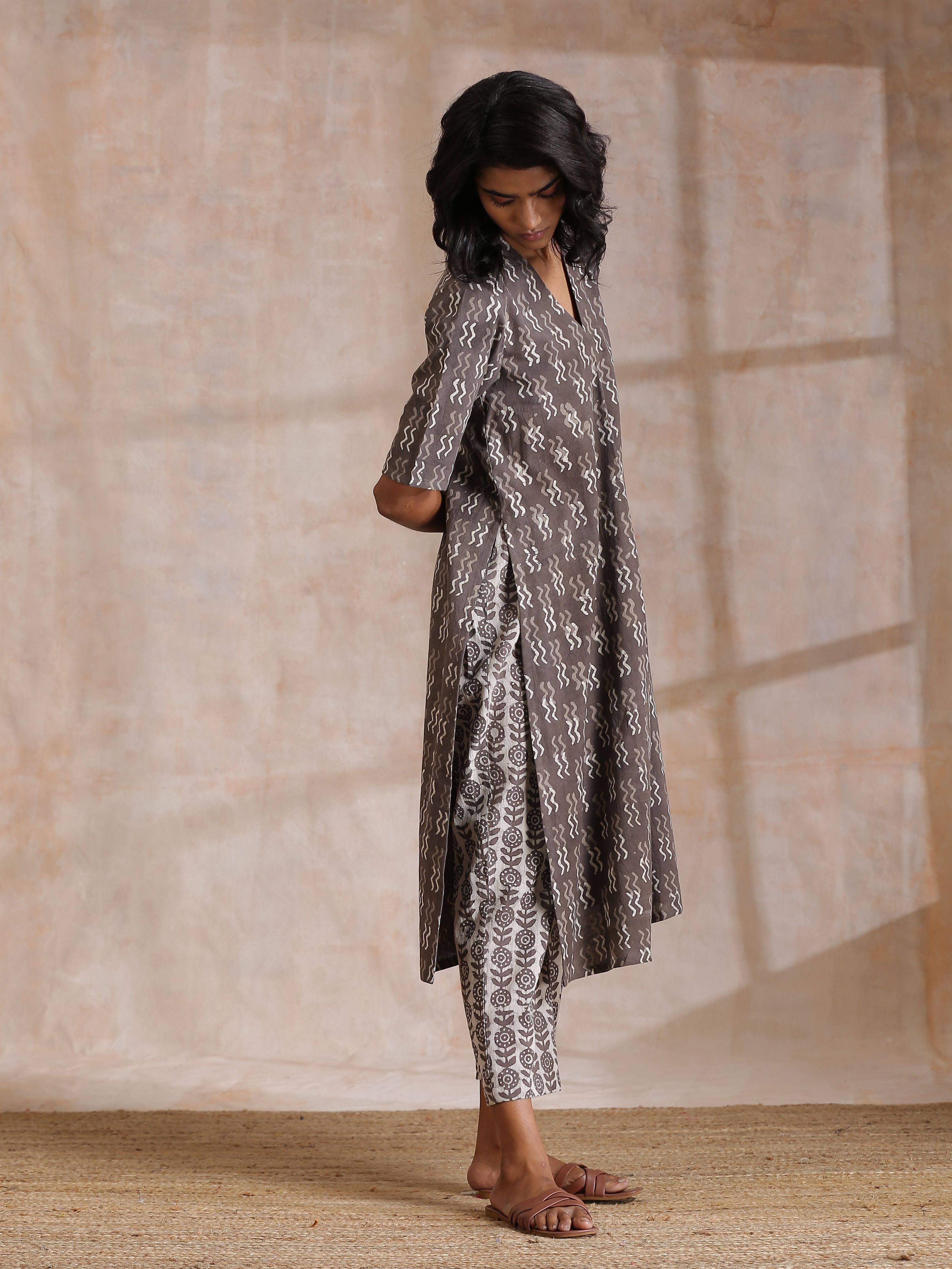 trueBrowns Clay Dabu Zig-Zag Motifs Print Cotton Kurta Pant Set | Grocsy