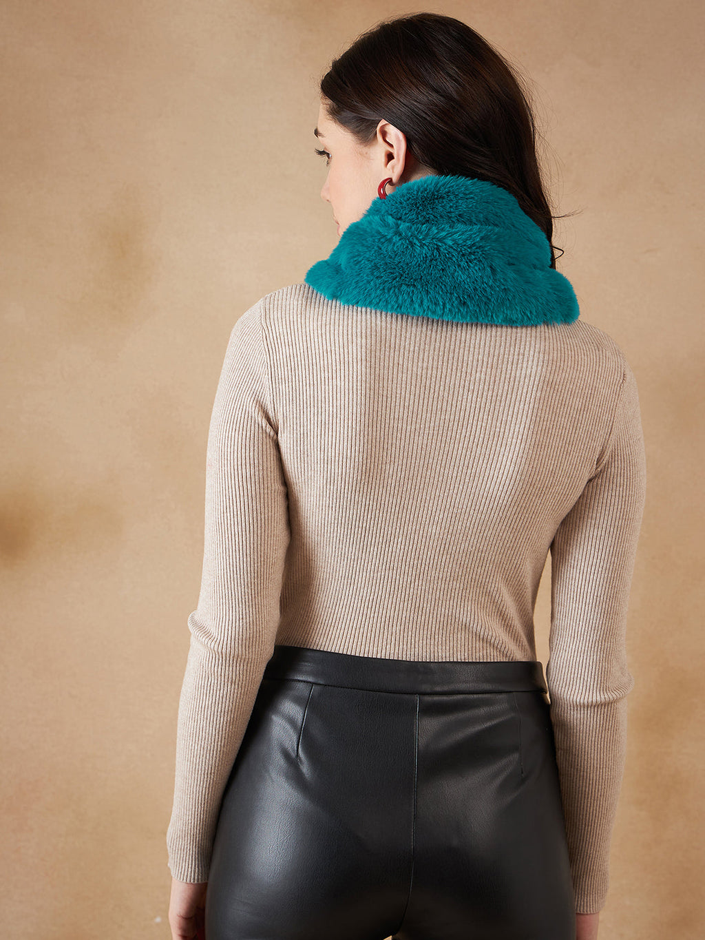 InWeave Women's Cyan Blue Faux Fur Neck Warmer | Grocsy