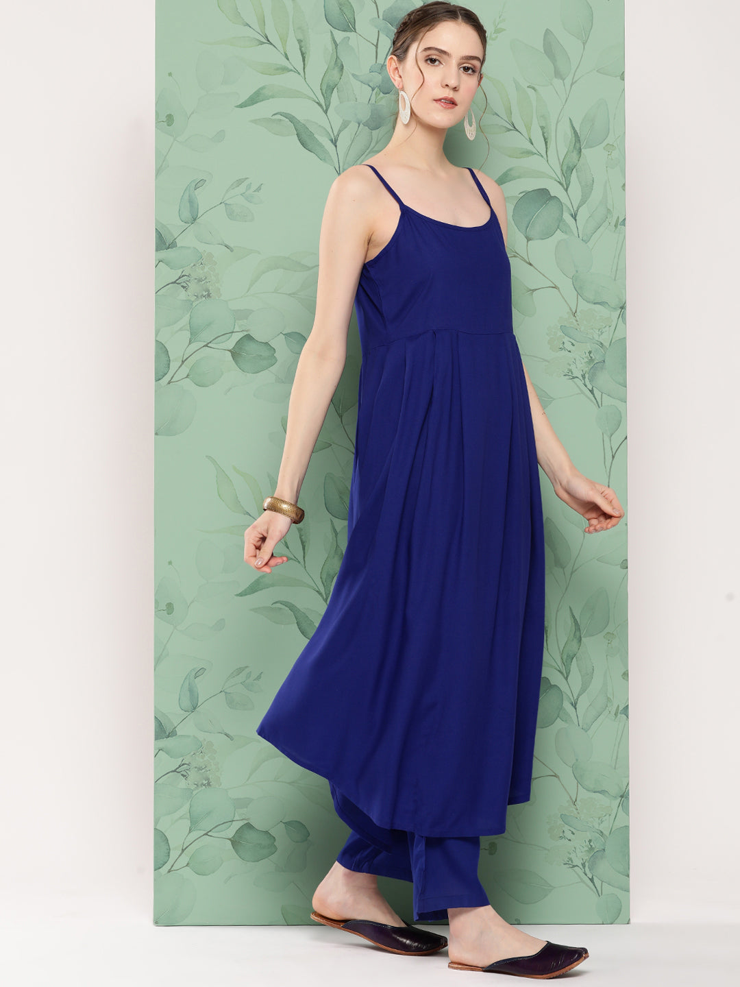 InWeave Women's Ink Blue Strappy Set W White Pink Or Duptta | Grocsy