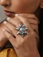 trueBrowns Silver Tone Floral Ring | Grocsy