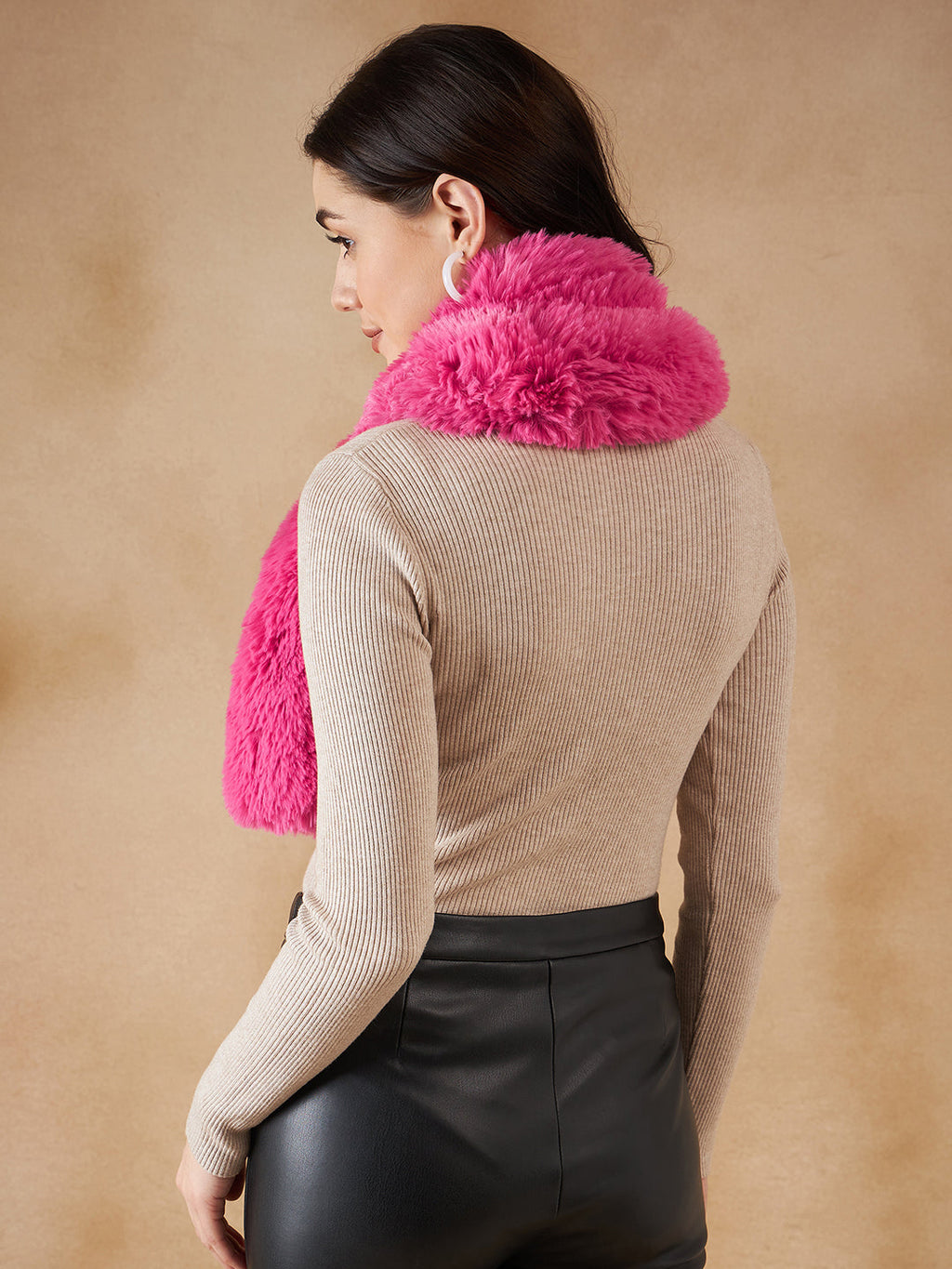 InWeave Women's Light Pink Faux Fur Neck Warmer | Grocsy