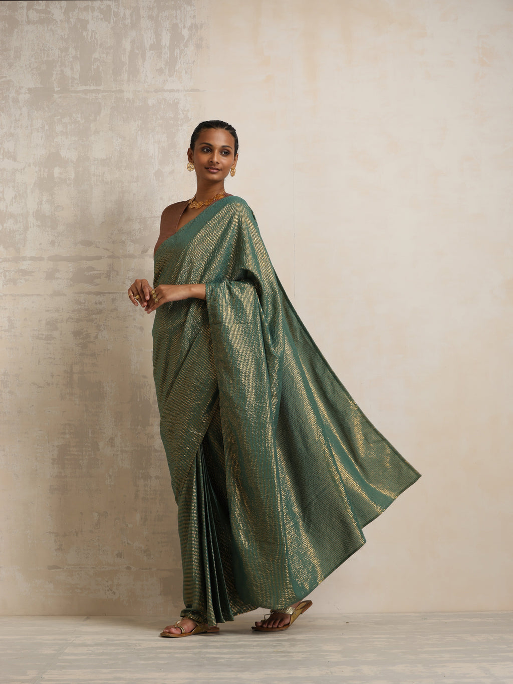 trueBrowns Dark Green Gold Metallic Ready To Wear Saree | Grocsy