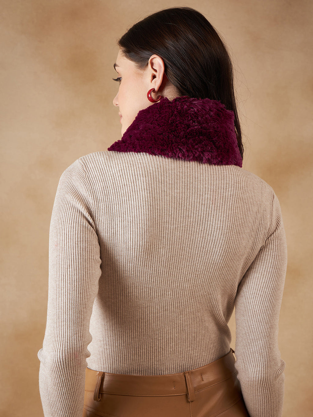 InWeave Women's Burgundy Fur Neckpiece | Grocsy
